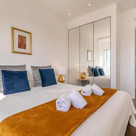 Stunning Hilltop Flat For 5 In Graca By Guestready Lisboa